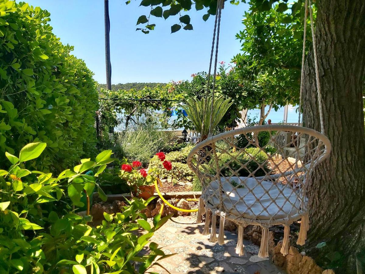 Meduza B&B Barbat na Rabu Exterior photo